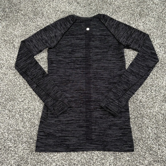 Lululemon Swiftly Speed Long Sleeve
Black / White / Black - Picture 9 of 12